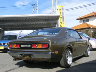 Illustration for article titled Goo-Net: BROWN 610 BLUEBIRD SSS! BROWN 610 BLUEBIRD SSS! BROWN BLUEBIRD 610 SSS!